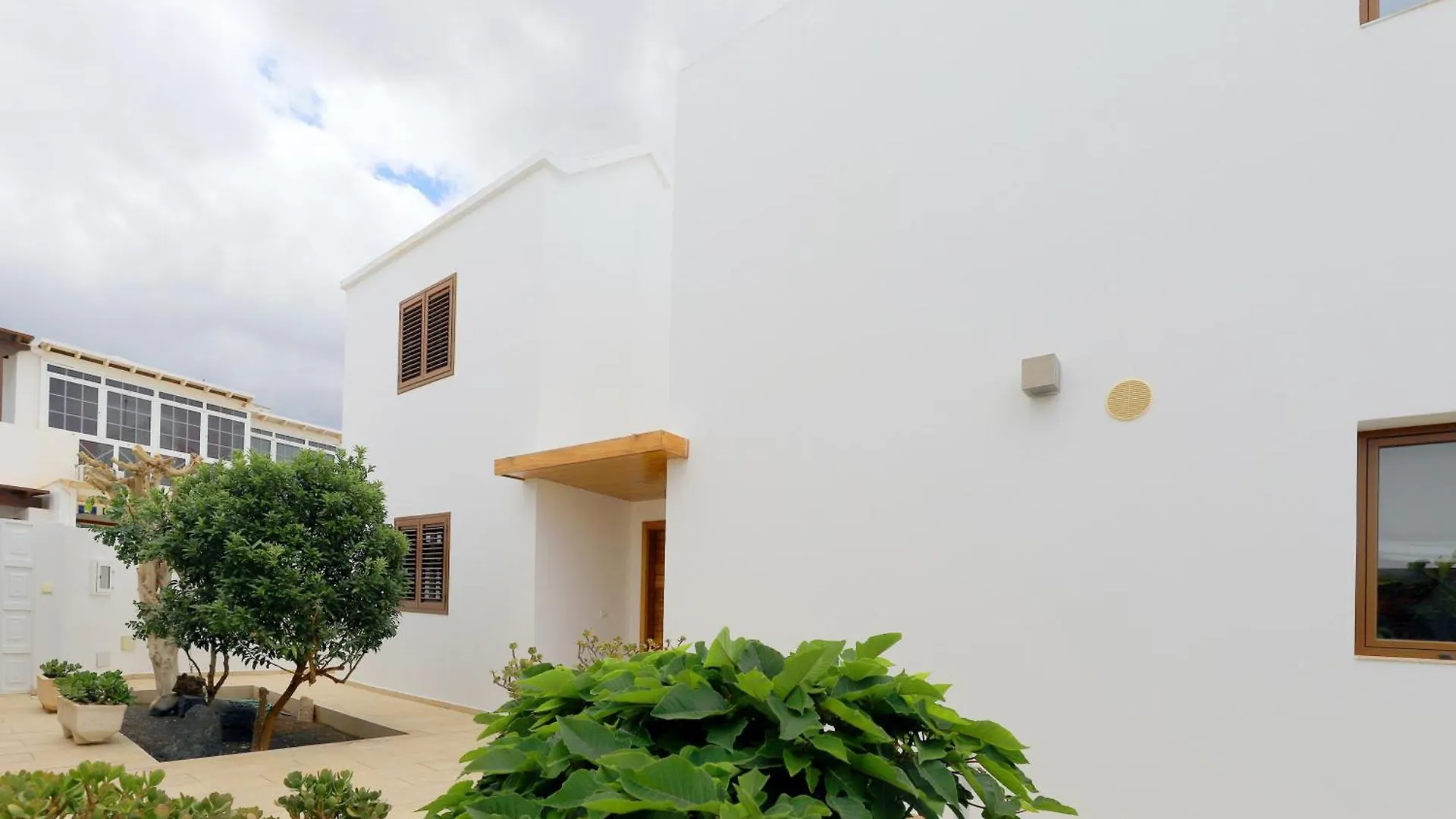 Tisalaya, Central 4 Bed Pdc Puerto del Carmen  Spain