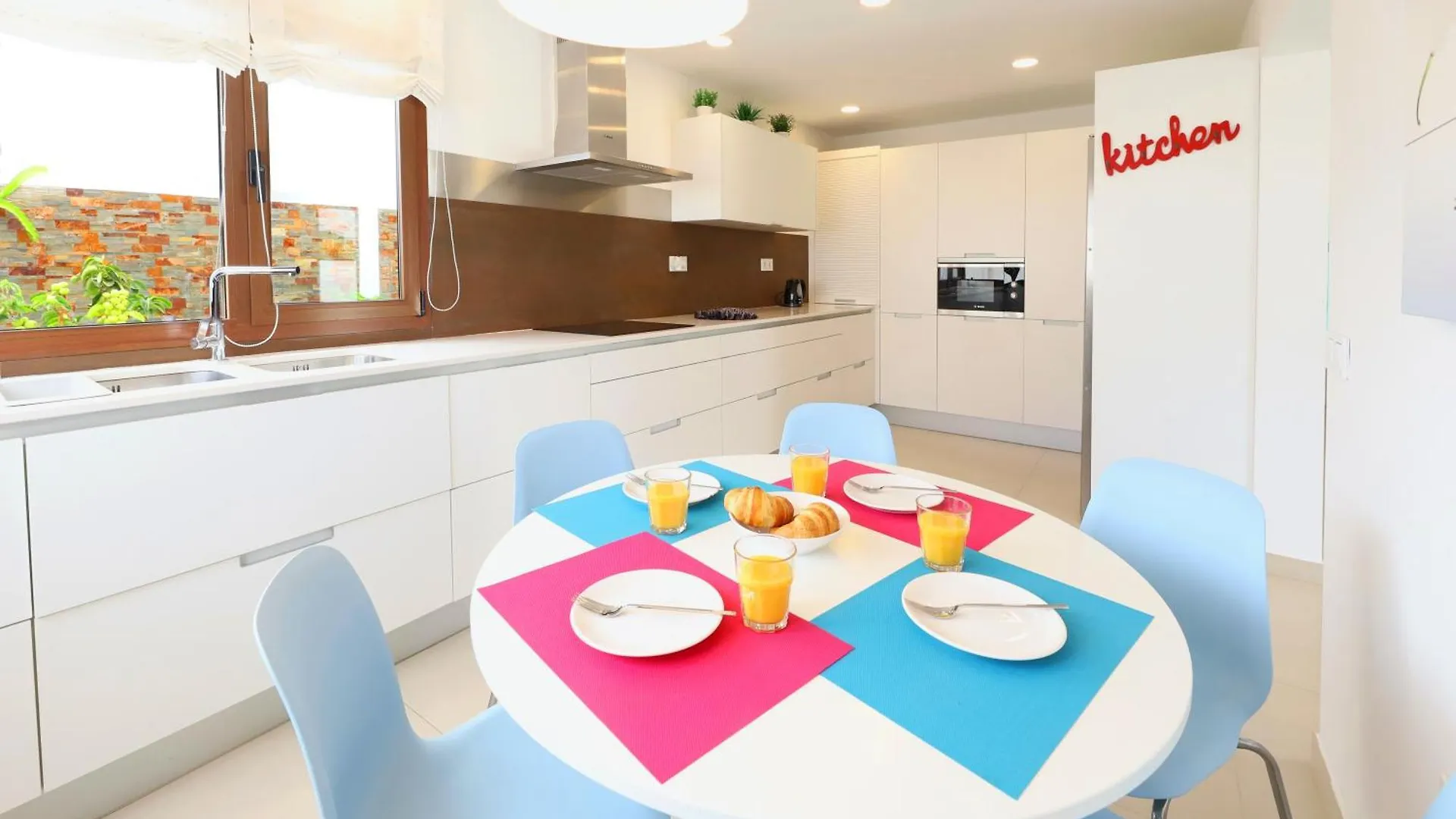 Villa Tisalaya, Central 4 Bed Pdc Puerto del Carmen